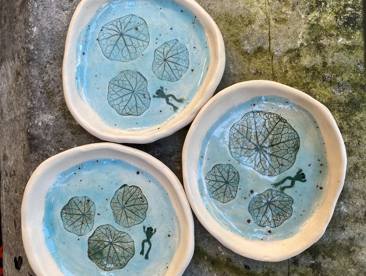 Handmade ceramic frog dish